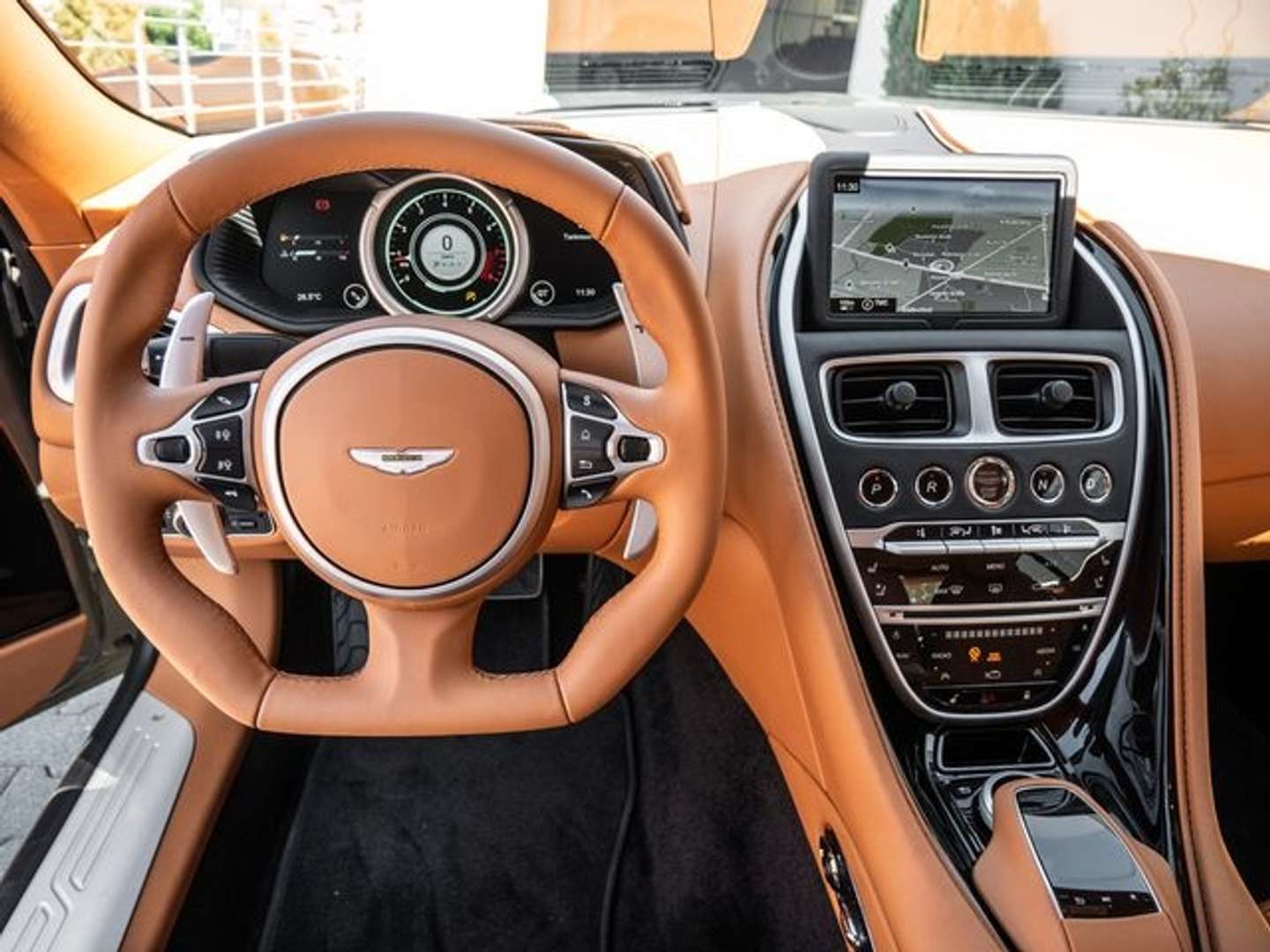 Aston Martin DB11 Coupé V8 - 2023 - Joinsteer - #17