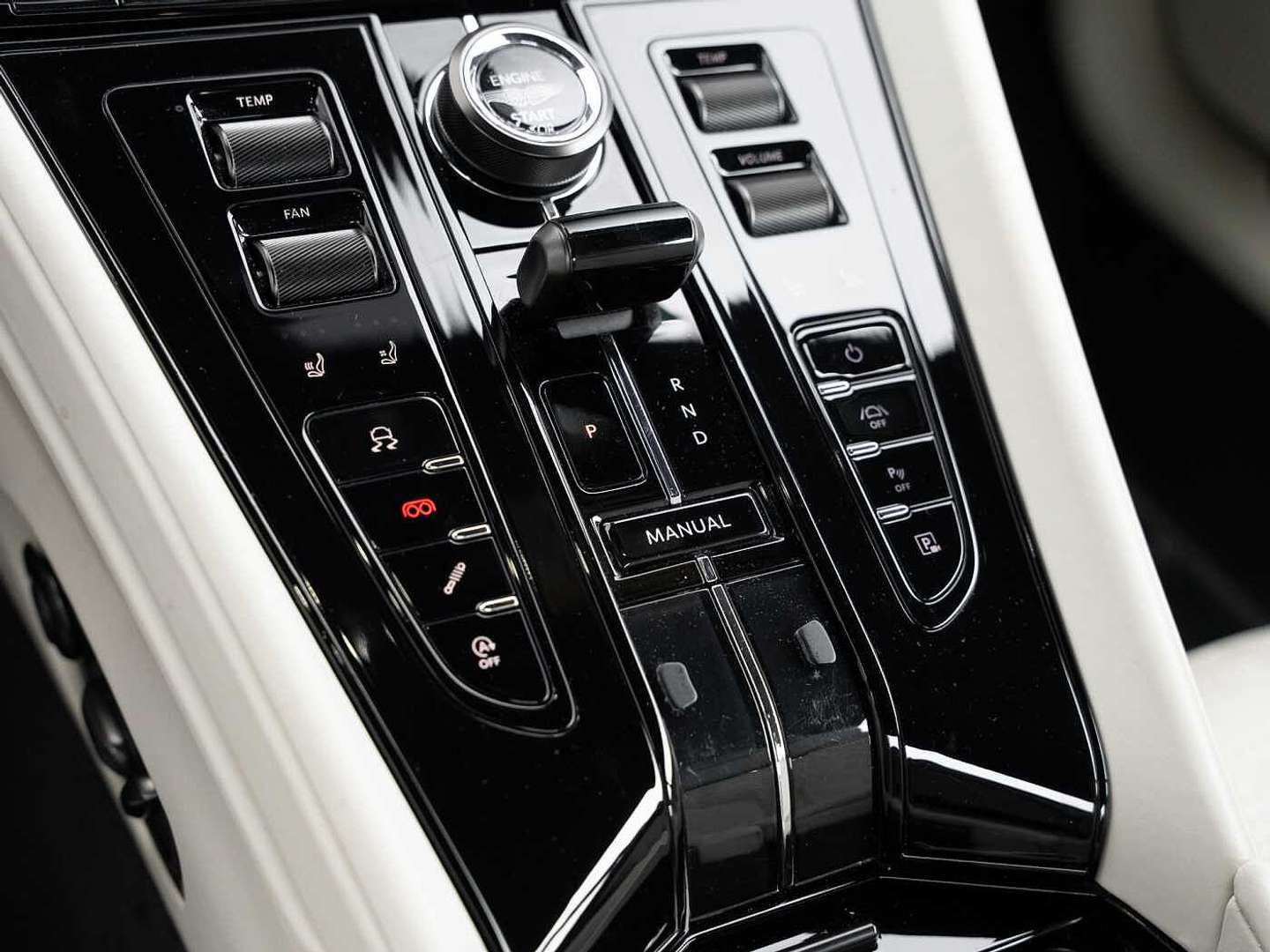 Aston Martin DB12 Coupé V8 - 2024 - Joinsteer - #36