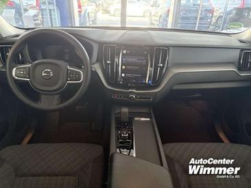Volvo XC60 B4 Core — photo 11
