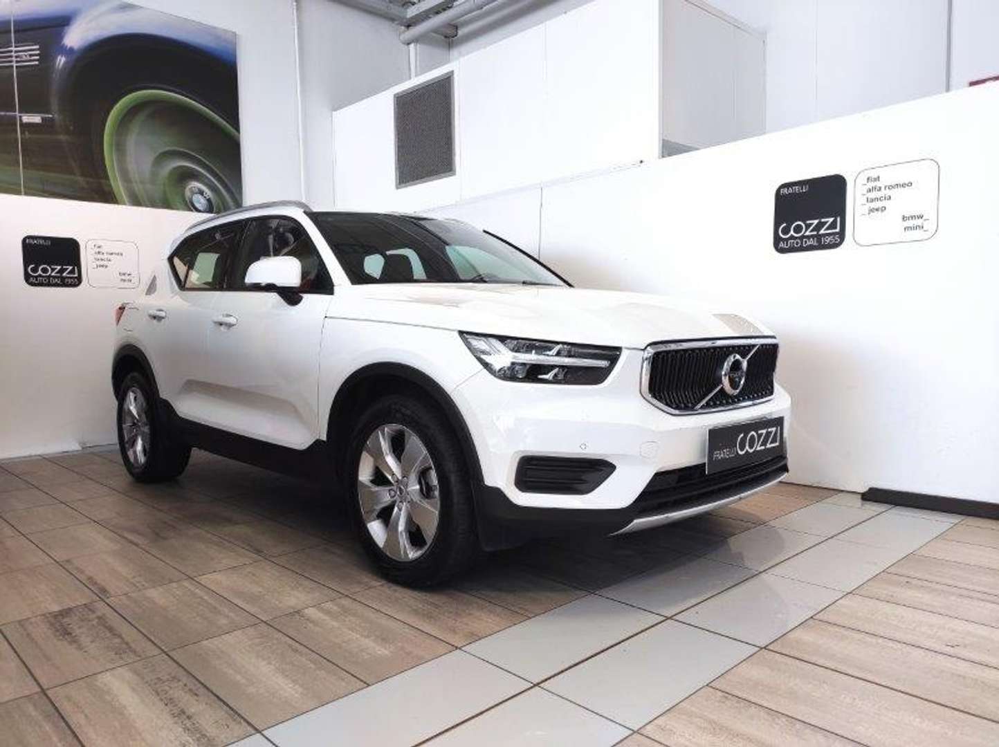Volvo XC40 B4 Momentum - 2022 - Joinsteer - #1
