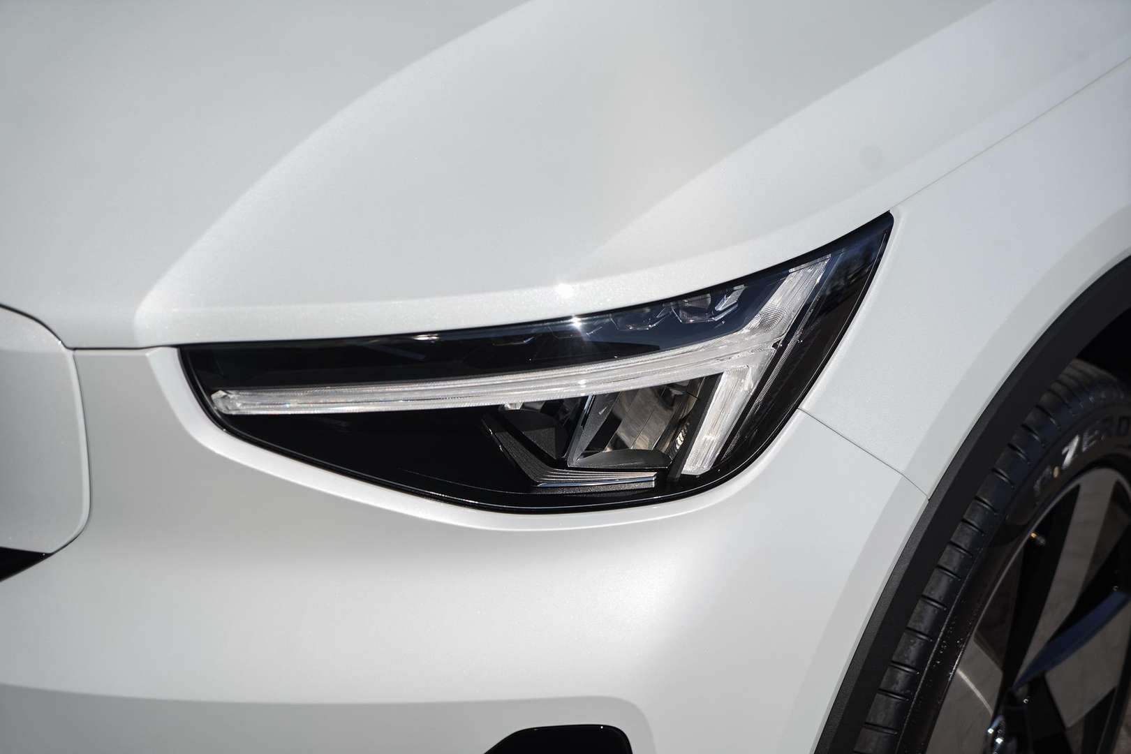 Volvo EX40 Recharge Ultimate - 2025 - Joinsteer - #4