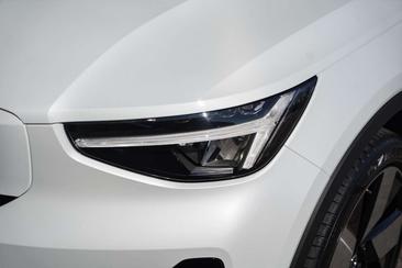 Volvo EX40 Recharge Ultimate — photo 4