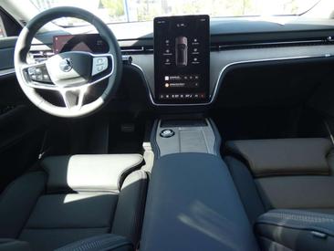 Volvo EX90 Twin Motor — photo 5