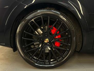 Porsche Cayenne III E-Hybrid — photo 3
