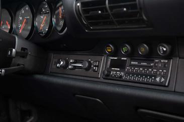 Porsche 964 C2 — photo 10