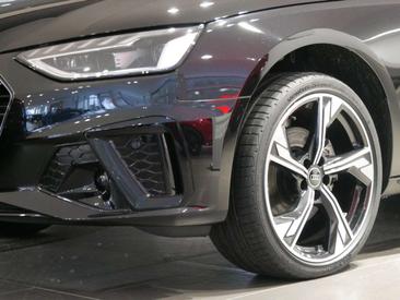 Audi A4 S Line Avant — photo 5