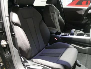 Audi A4 S Line Avant — photo 6