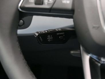 Audi A4 S Line Avant — photo 10
