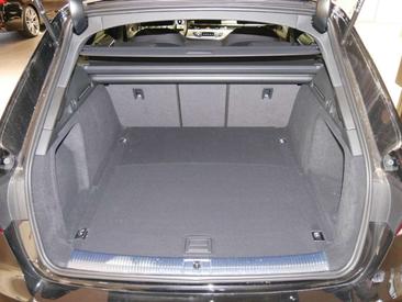 Audi A4 S Line Avant — photo 12