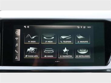 Audi Q4 E-tron Edition One 40 — photo 11