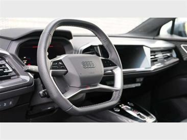 Audi Q4 E-tron Edition One 40 — photo 16