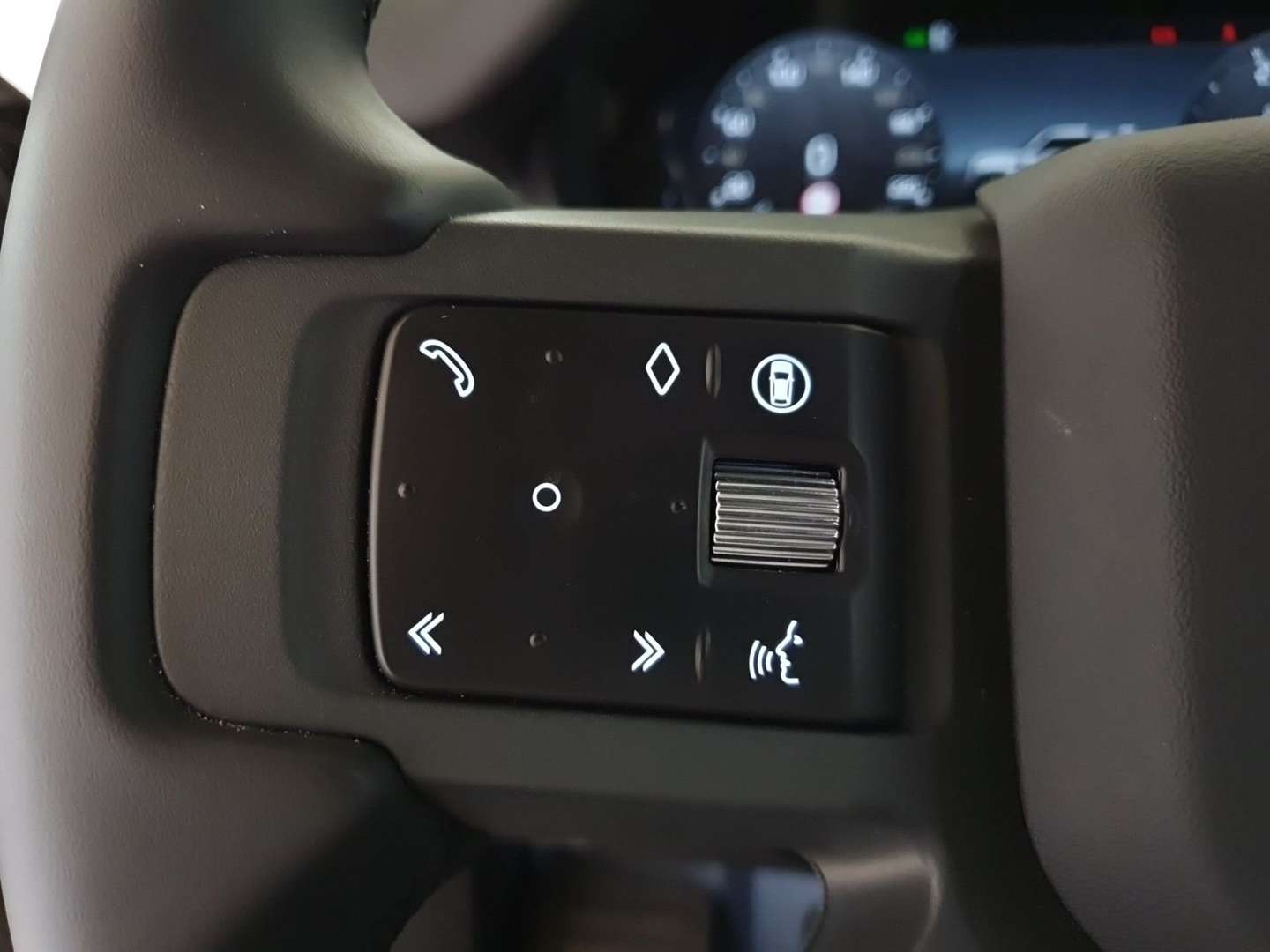 Land Rover Defender 90 D200 X-Dynamic SE - 2025 - Joinsteer - #29