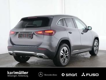 Mercedes GLA 200 Stand — photo 2
