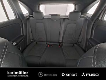 Mercedes GLA 200 Stand — photo 7
