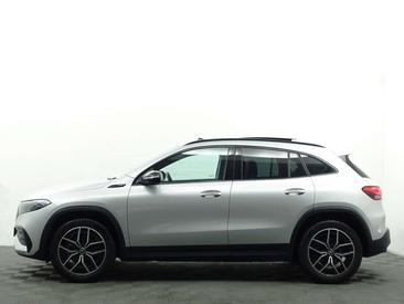 Mercedes EQA 250+ AMG Line — photo 40