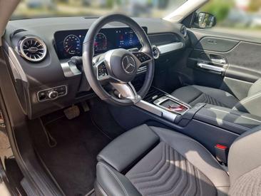 Mercedes GLB 180 — photo 11