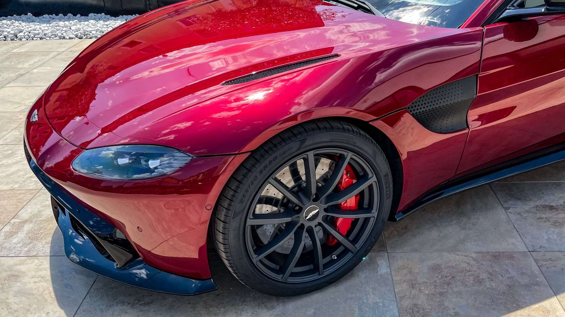 Aston Martin Vantage Coupe 4.0 V8 - 2019 - Joinsteer - #4