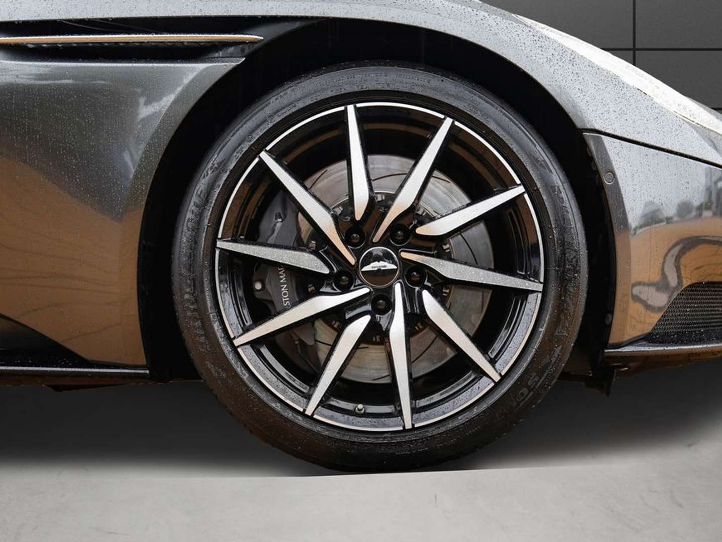 Aston Martin DB11 Volante V8 - 2021 - Joinsteer - #4