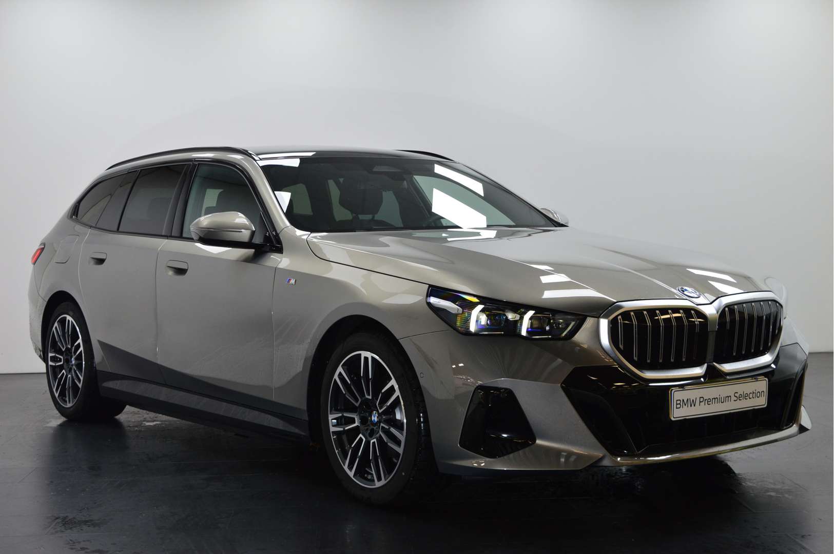BMW Série 5 Touring M Sport 530e - 2025 - Joinsteer - #1