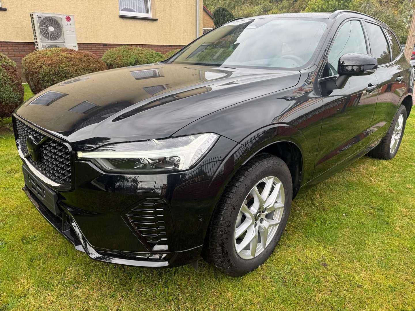 Volvo XC60 Ultra Black Edition AWD - 2025 - Joinsteer - #3