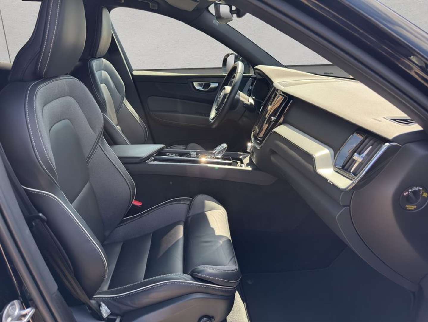 Volvo XC60 B4 Plus - 2024 - Joinsteer - #12