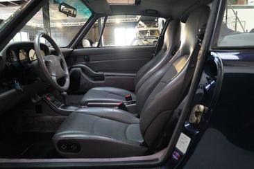 Porsche 993 Carrera 2 — photo 8