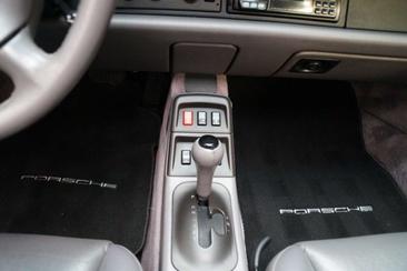 Porsche 993 Carrera 2 — photo 9