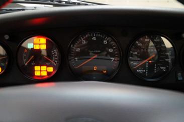 Porsche 993 Carrera 2 — photo 10