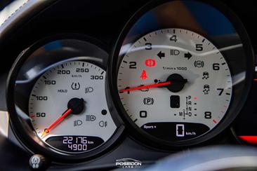 Porsche 718 Cayman S — photo 16