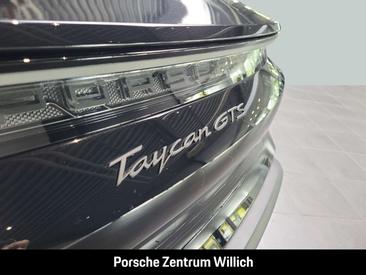 Porsche Taycan GTS — photo 10