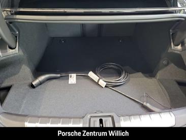 Porsche Taycan GTS — photo 11
