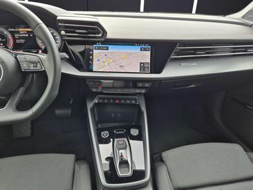 Audi A3 S Line 35 TDI — photo 15