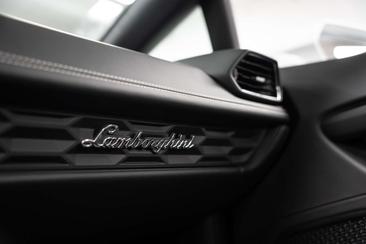 Lamborghini Huracán Evo Spyder — photo 36
