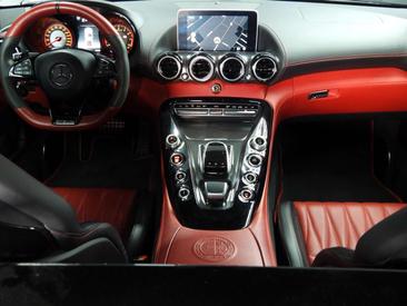 Mercedes AMG GT Coupé — photo 13