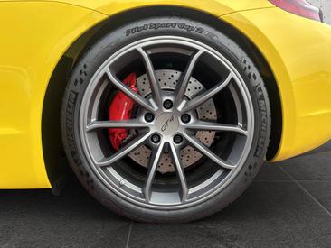 Porsche 981 Cayman Cayman GT4 — photo 8
