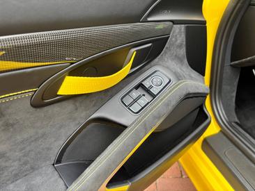 Porsche 981 Cayman Cayman GT4 — photo 13