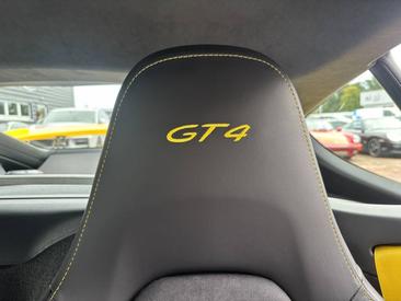 Porsche 981 Cayman Cayman GT4 — photo 25