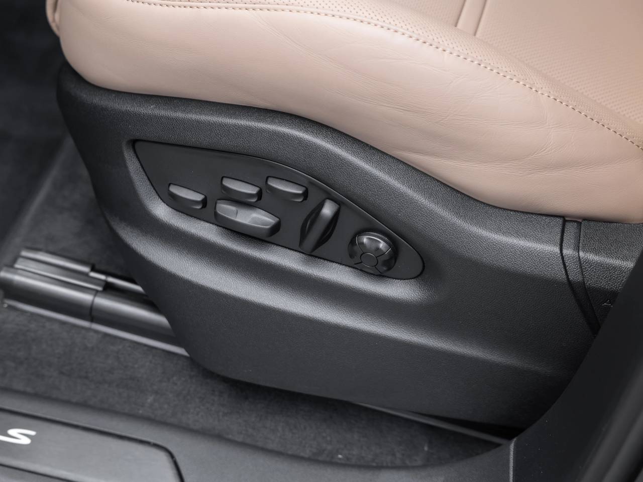 Porsche Cayenne III ph2 S E-Hybrid - 2025 - Joinsteer - #23