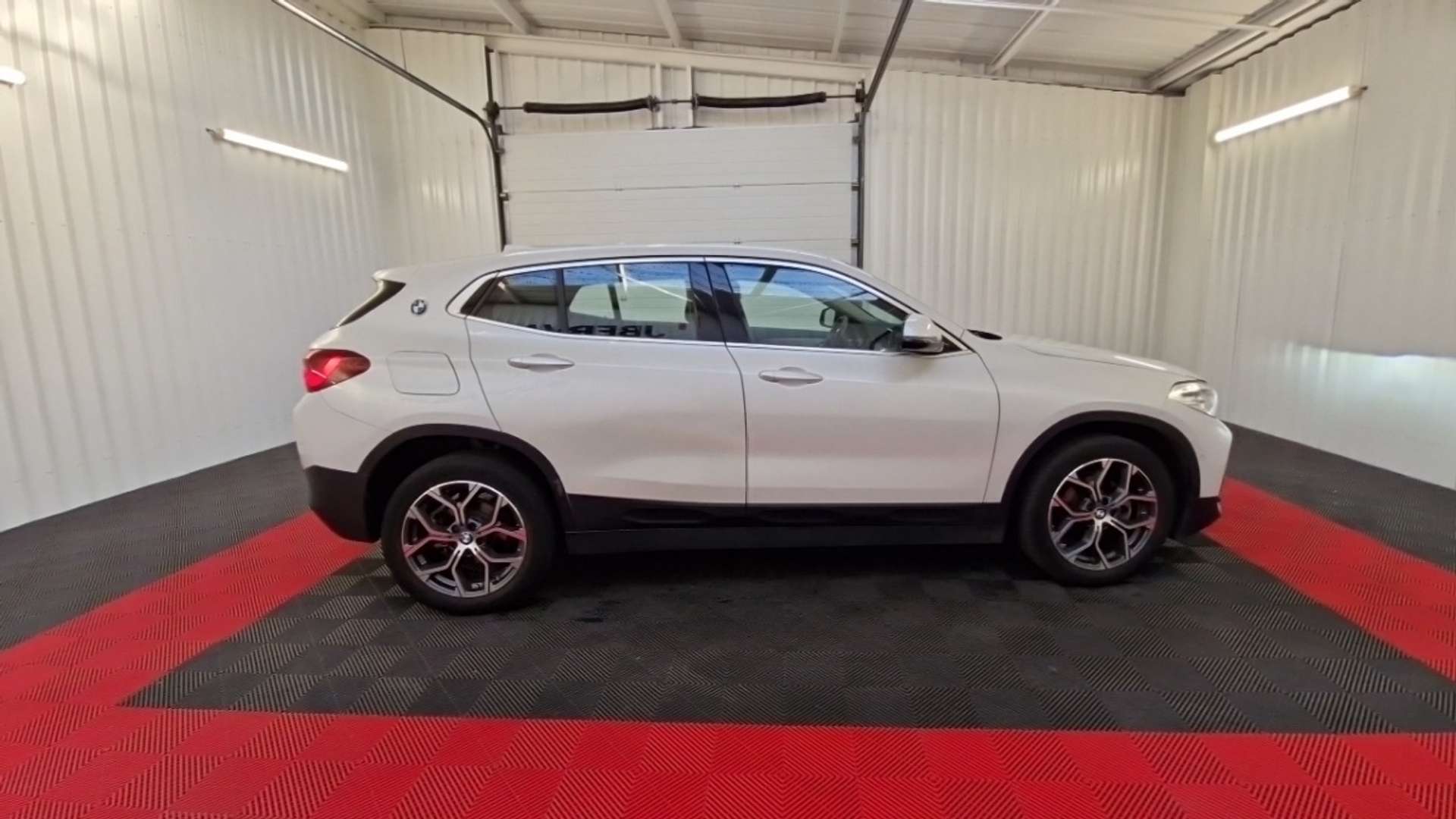 BMW X2 Business Design SDrive18i - 2023 - Joinsteer - #4