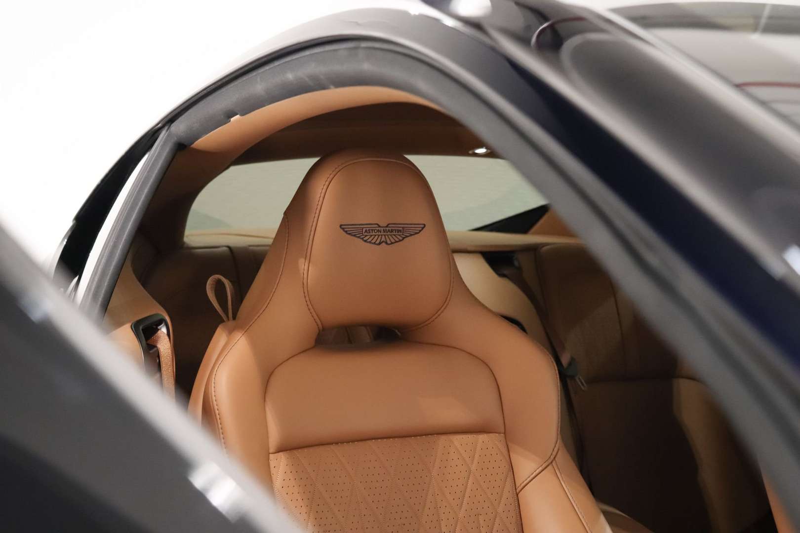 Aston Martin DB12 Coupé V8 - 2024 - Joinsteer - #9