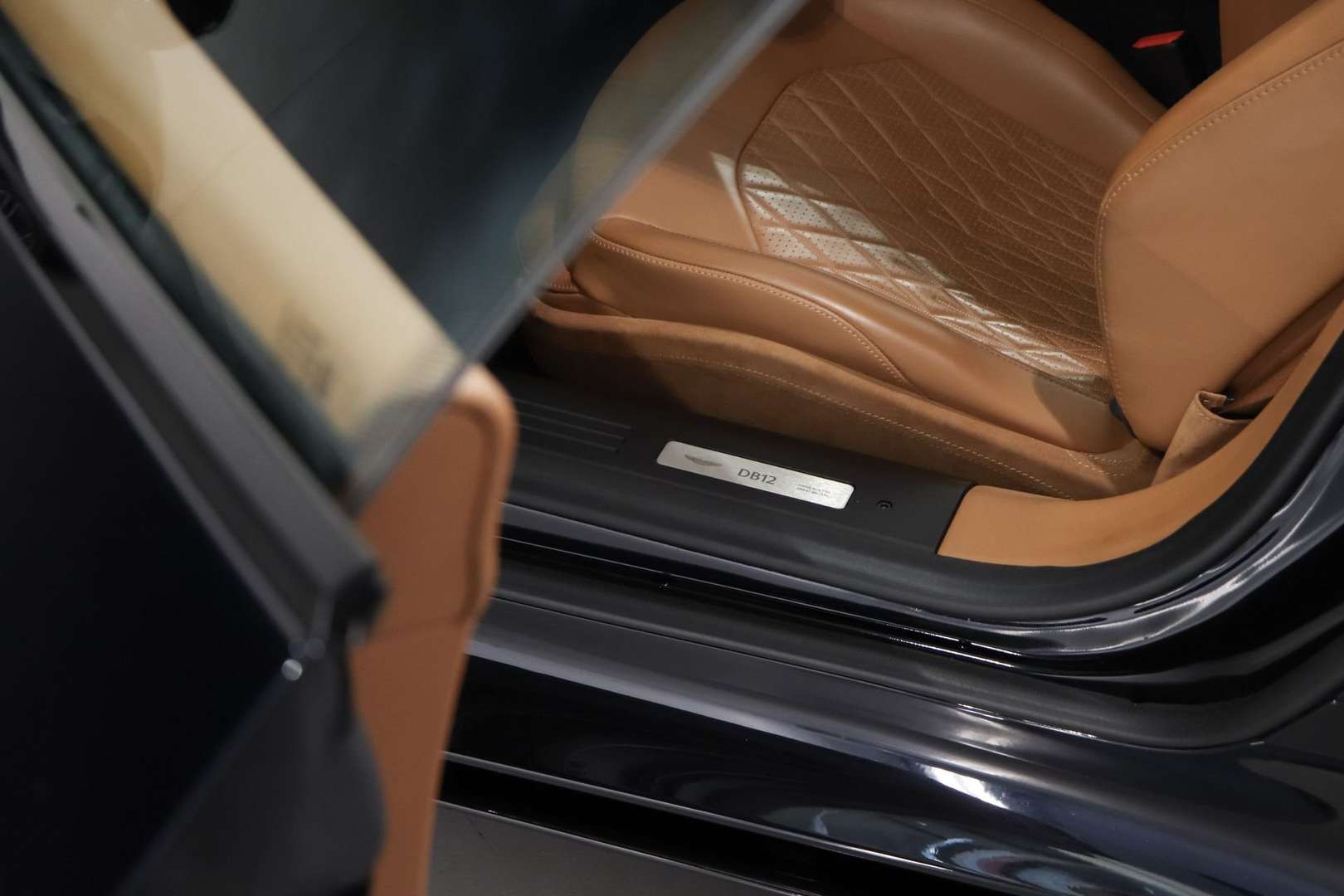 Aston Martin DB12 Coupé V8 - 2024 - Joinsteer - #11