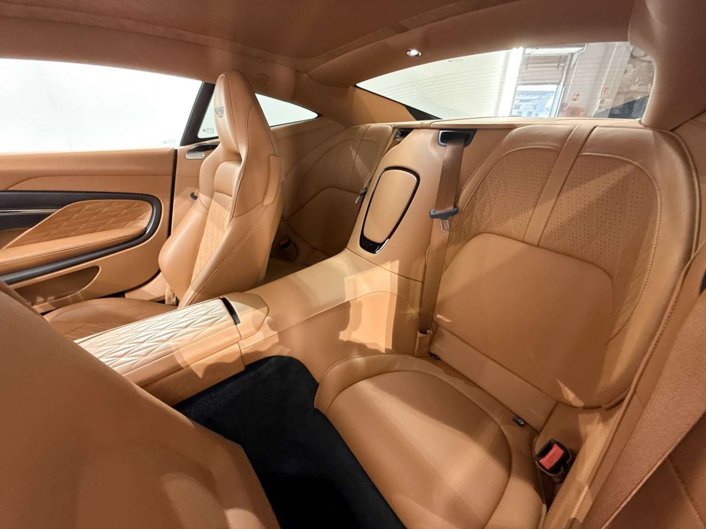 Aston Martin DB12 Coupé V8 - 2024 - Joinsteer - #18