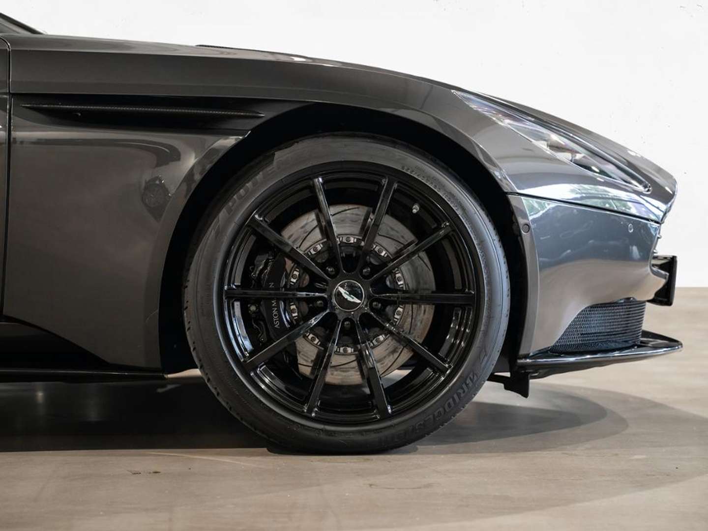 Aston Martin DB11 AMR Coupe V12 - 2020 - Joinsteer - #3