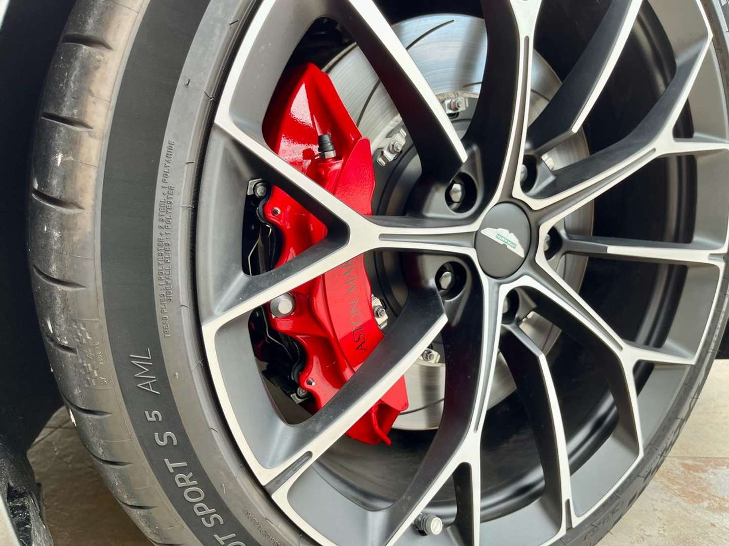 Aston Martin Vantage Coupe 4.0 V8 Auto - 2024 - Joinsteer - #17