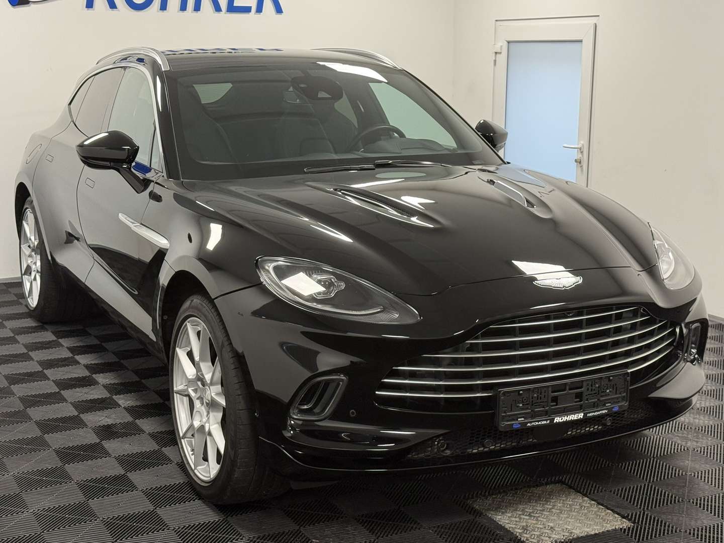 Aston Martin DBX 4.0 V8 Jet Black - 2024 - Joinsteer - #4