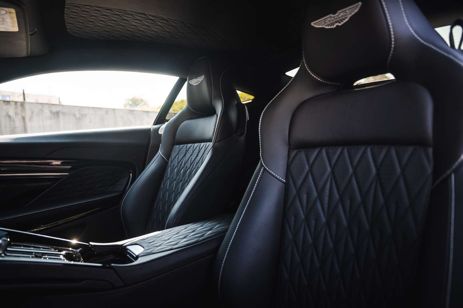 Aston Martin DB12 V8 Sport Seats - 2025 - Joinsteer - #22