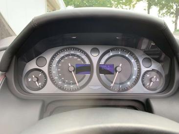 Aston Martin V8 — photo 20