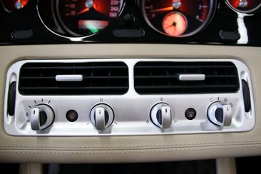 BMW Z8 5.0 — photo 13