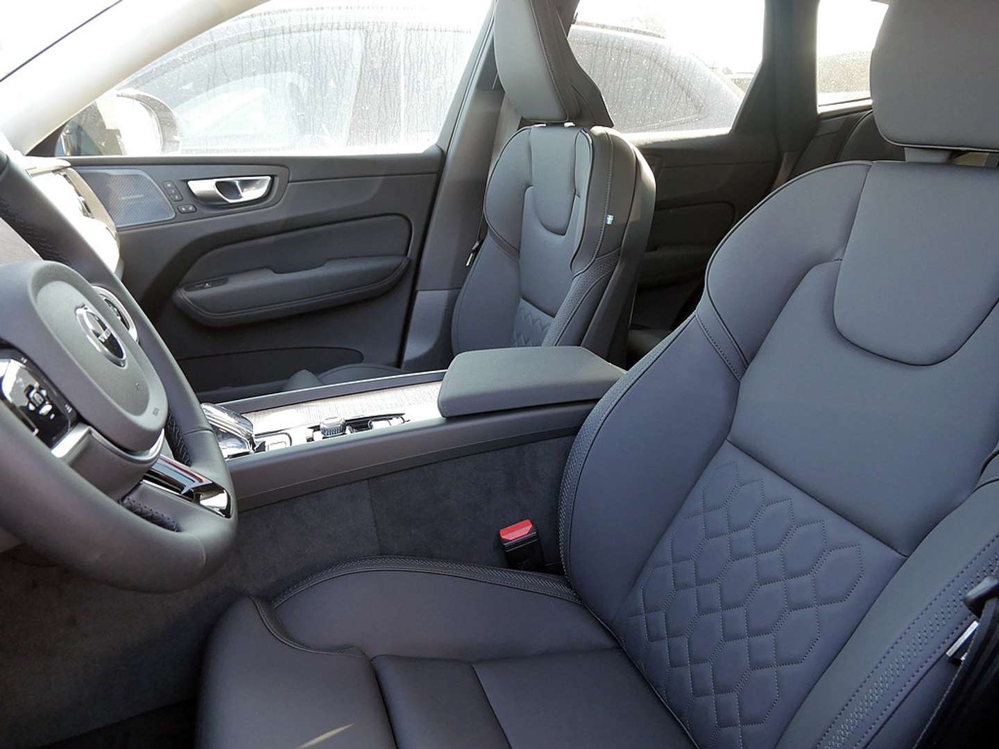 Volvo XC60 B5 Plus - 2025 - Joinsteer - #23