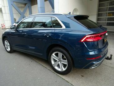 Audi Q8 50 TDI S-Line — photo 13